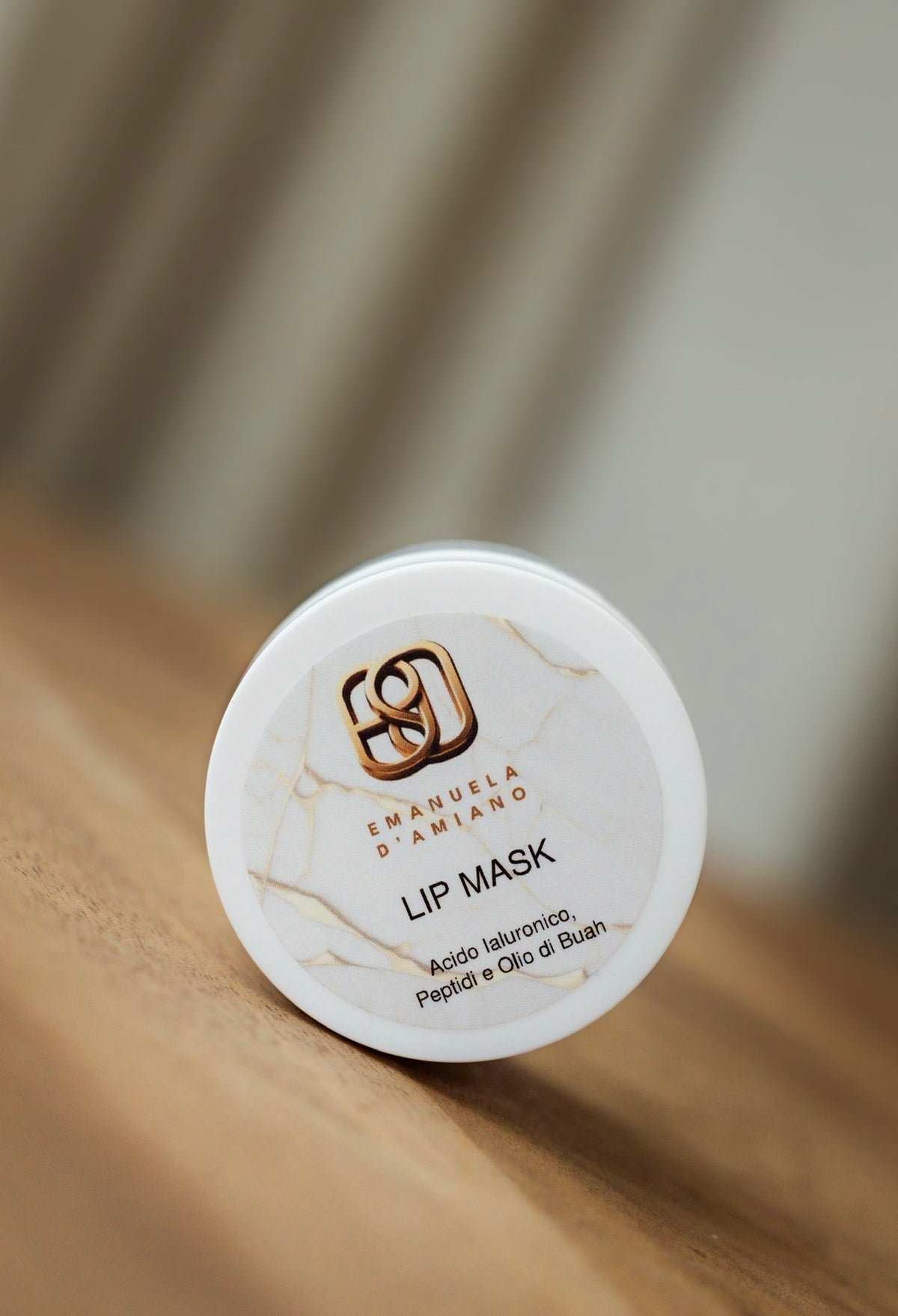 LIP MASK